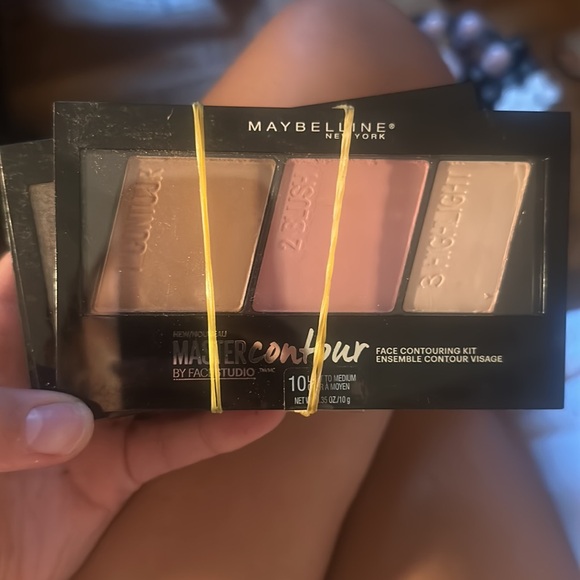maybelline makeup A TON for a low price - Picture 7 of 10
